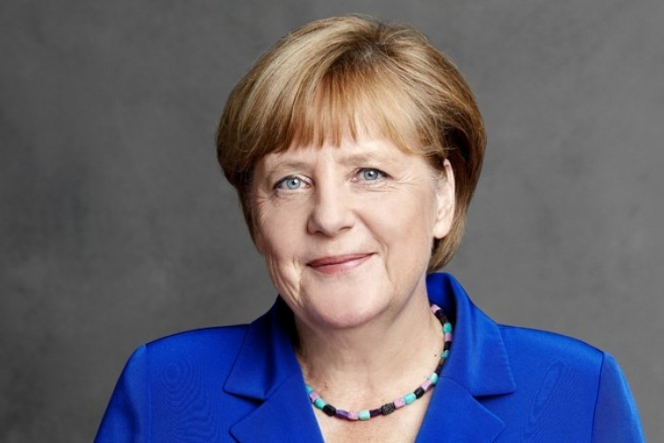 Merkel: Németország hajlandó kompromisszumokra a rendkívüli uniós csúcson